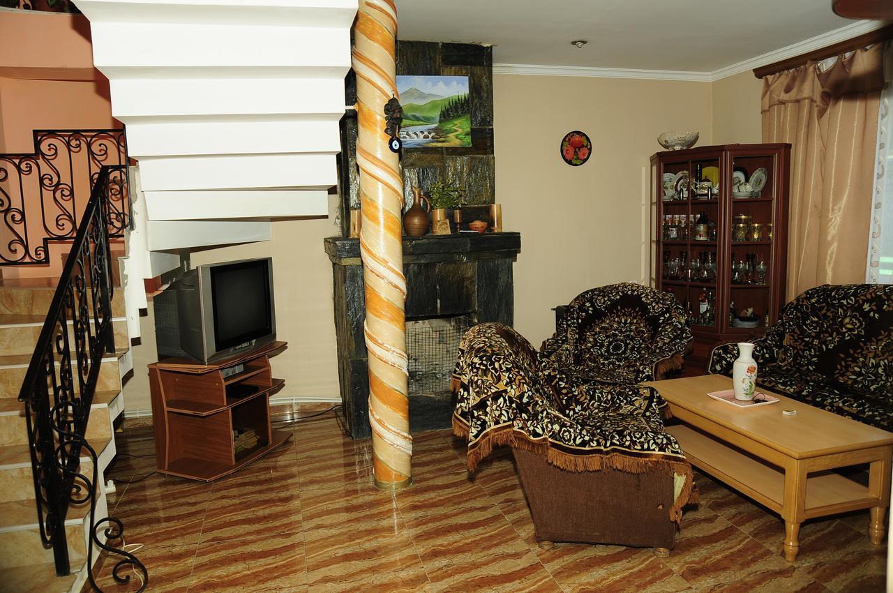 Hotel Sadgeri 2018 Exterior foto